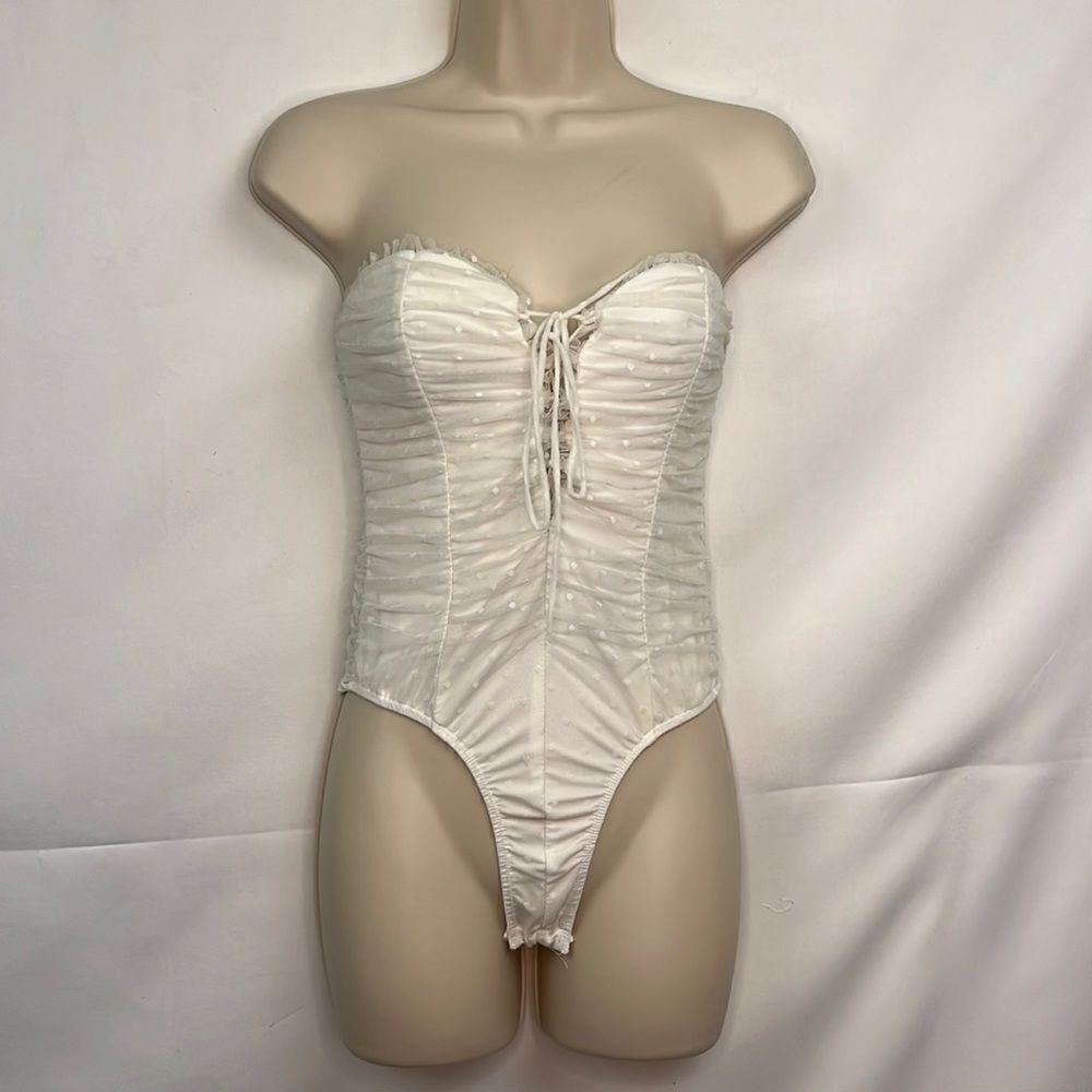 Princess Polly white mesh Swiss dot lace up strapless bodysuit EUC size 2